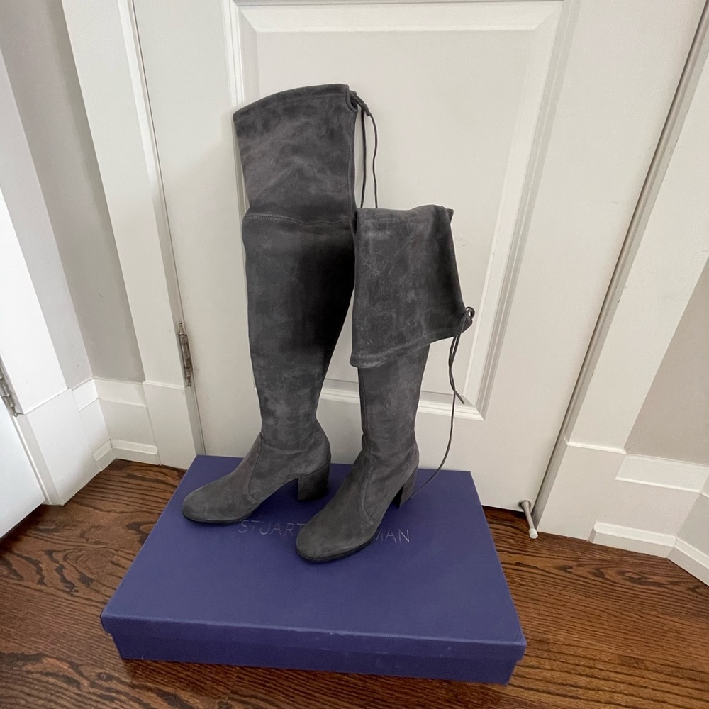 Suede over the knee Stuart Weitzman boots in mint condition